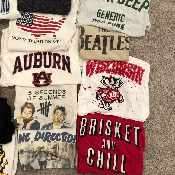 Random T-Shirt Assortment - Picture 2 of 5